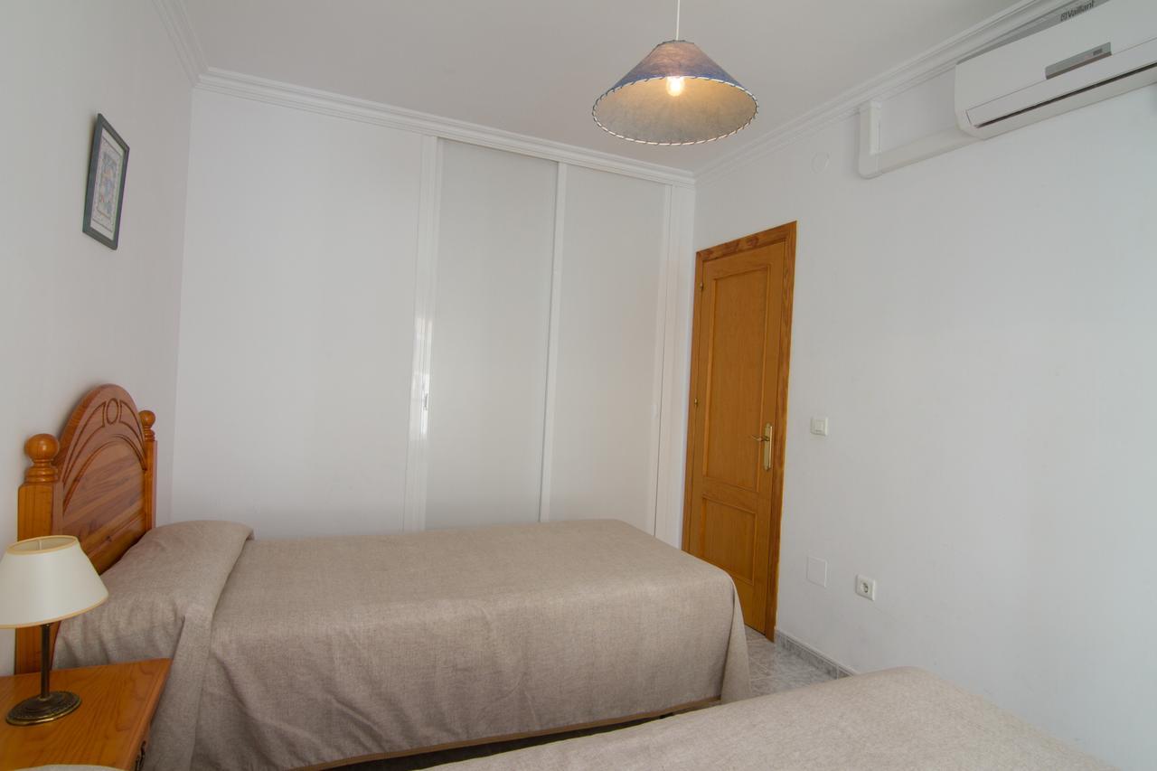 Pulguilla E Menyber Apartment Nerja Exterior foto