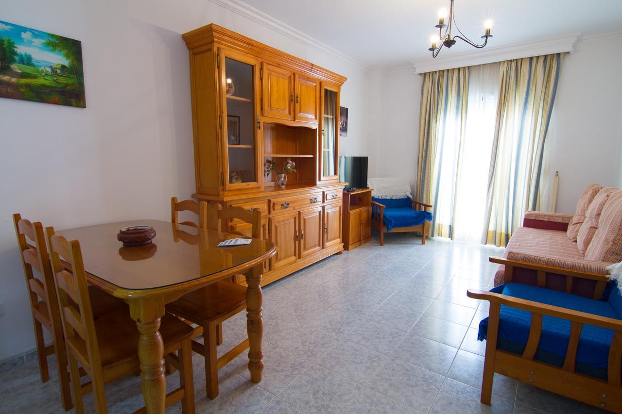 Pulguilla E Menyber Apartment Nerja Exterior foto