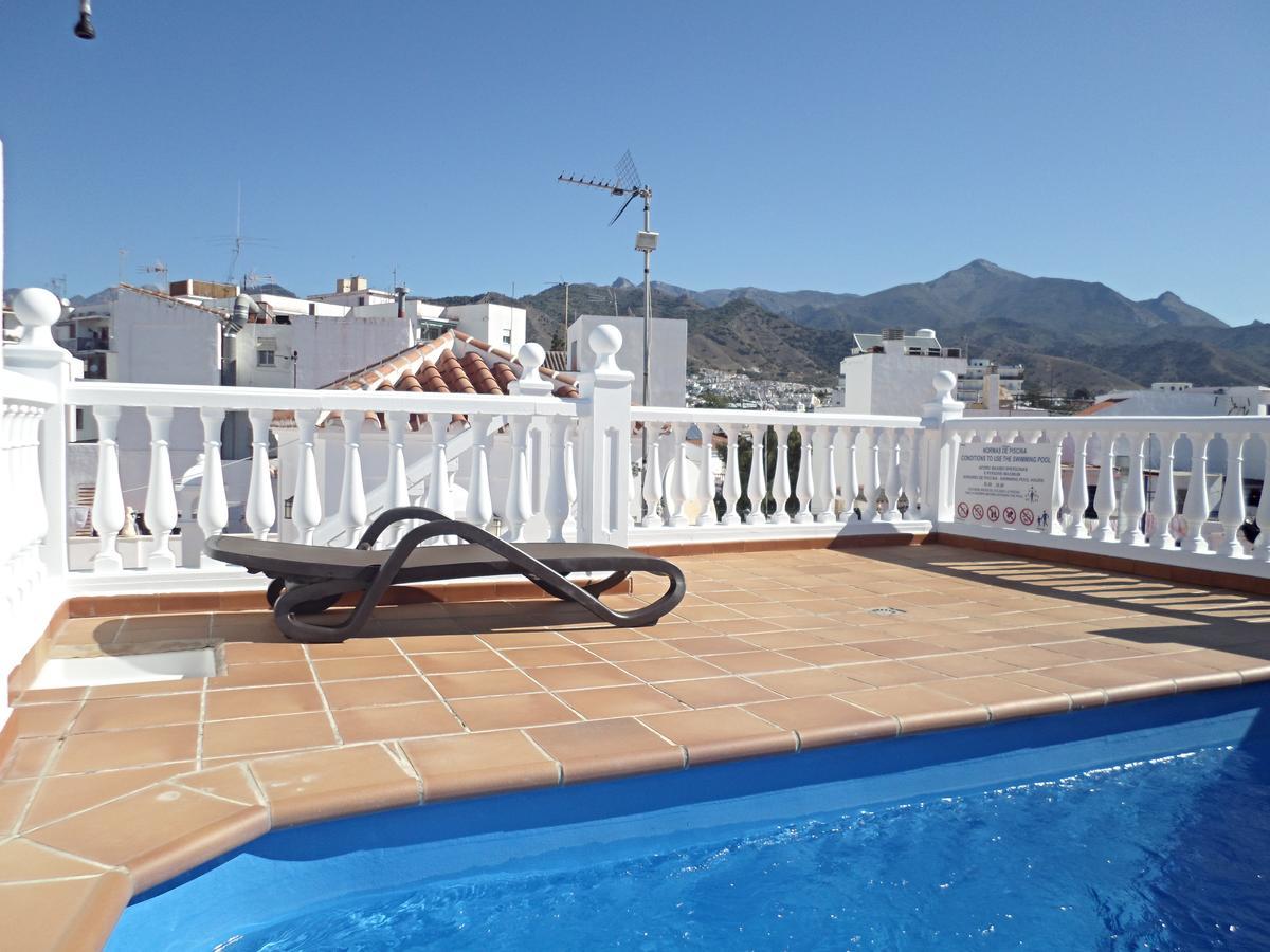 Pulguilla E Menyber Apartment Nerja Exterior foto