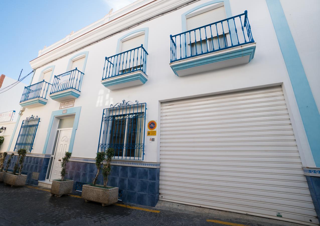 Pulguilla E Menyber Apartment Nerja Exterior foto